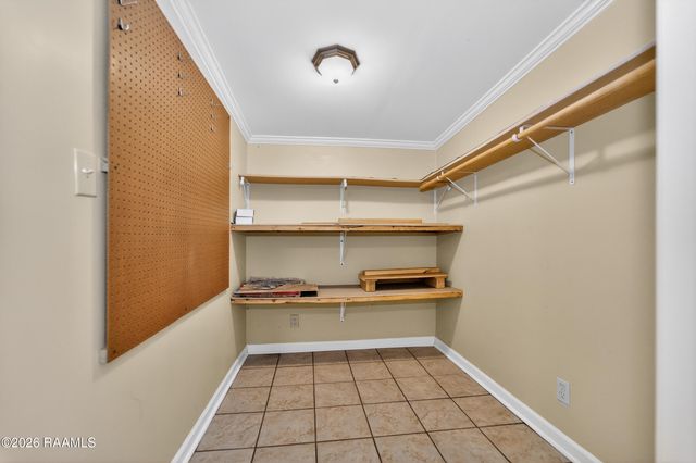 207 Belle Homme Drive, Lafayette, LA 70506