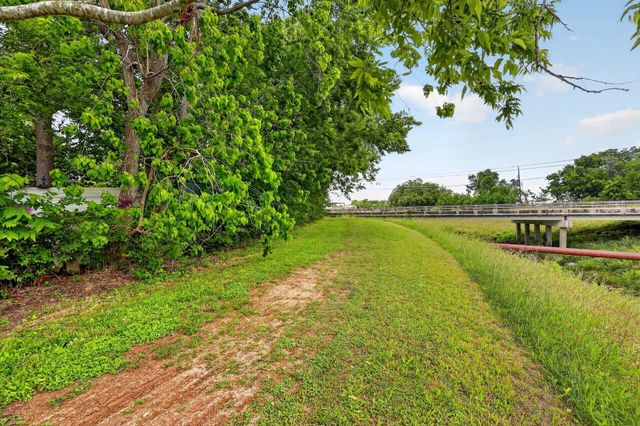 101 Virginia Street, South Houston, TX 77587