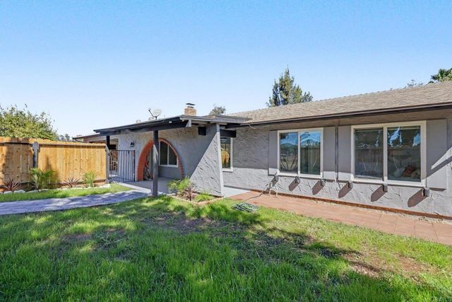 2131 Rose Fern Lane, Ramona, CA 92065