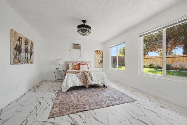 2131 Rose Fern Lane, Ramona, CA 92065