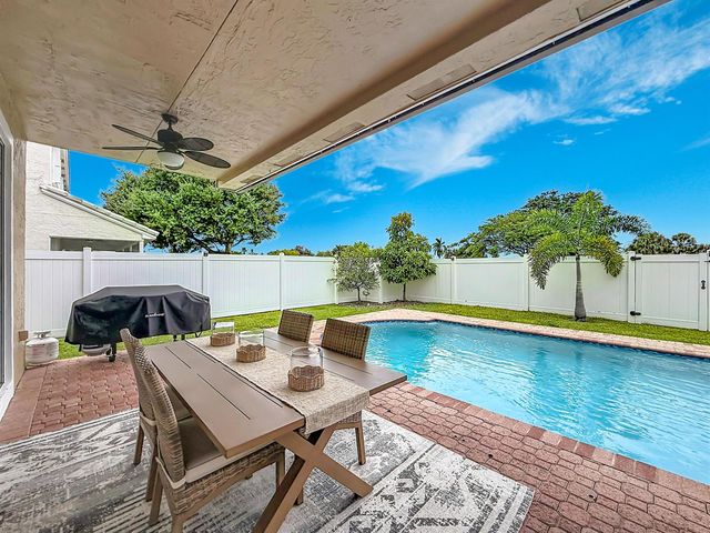 9419 Lake Serena, Boca Raton, FL 33496