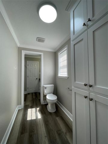 309 Ryan Street, Angleton, TX 77515