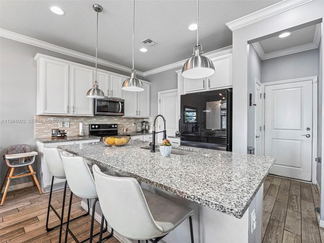 3953 Black Olive Lane, Hollywood, FL 33021