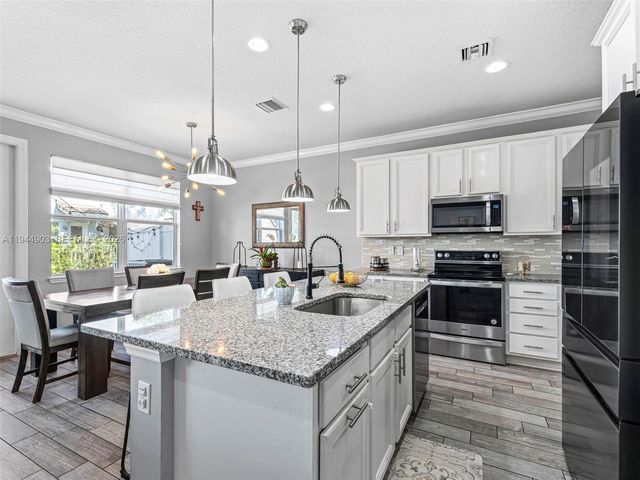 3953 Black Olive Lane, Hollywood, FL 33021