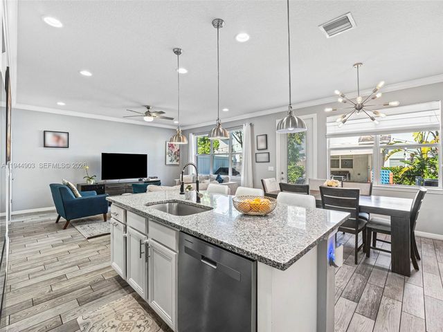 3953 Black Olive Lane, Hollywood, FL 33021
