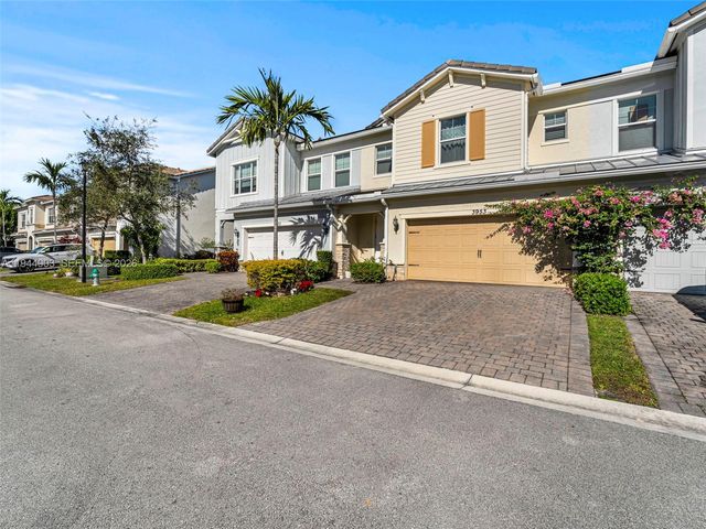 3953 Black Olive Lane, Hollywood, FL 33021