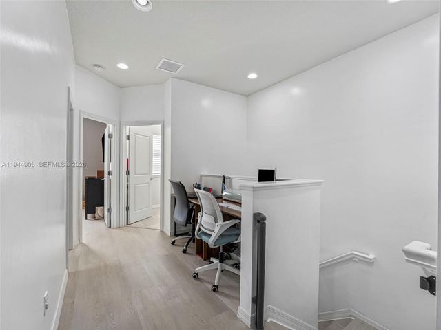3953 Black Olive Lane, Hollywood, FL 33021