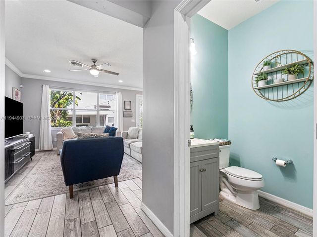 3953 Black Olive Lane, Hollywood, FL 33021