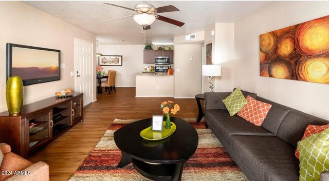 13440 N 44TH Street 1W, Phoenix, AZ 85032