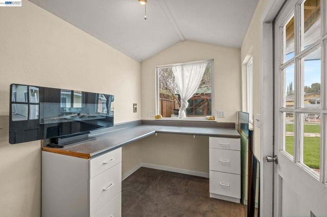 439 439 Hummingbird Ln, Livermore, CA 94551