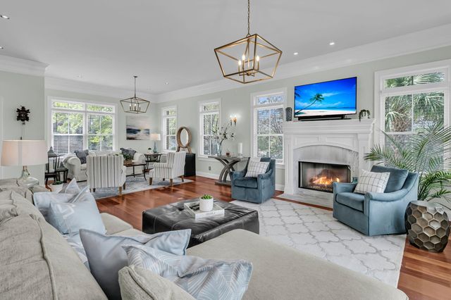 3516 Henrietta Hartford Road, Mount Pleasant, SC 29466