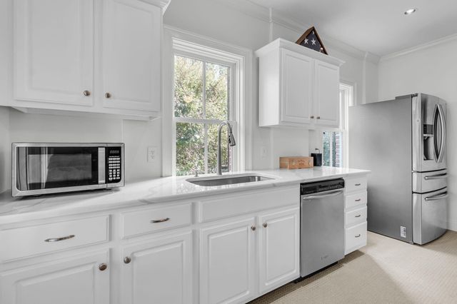 3516 Henrietta Hartford Road, Mount Pleasant, SC 29466