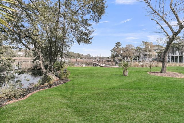 3516 Henrietta Hartford Road, Mount Pleasant, SC 29466