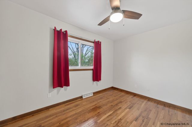 603 BALDWIN DR, Cheyenne, WY 82009