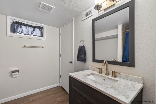603 BALDWIN DR, Cheyenne, WY 82009