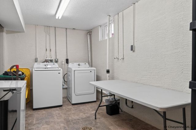 603 BALDWIN DR, Cheyenne, WY 82009