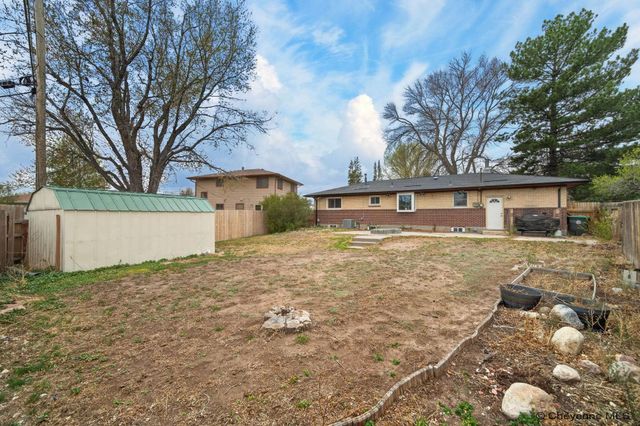 603 BALDWIN DR, Cheyenne, WY 82009