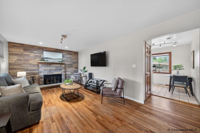603 BALDWIN DR, Cheyenne, WY 82009