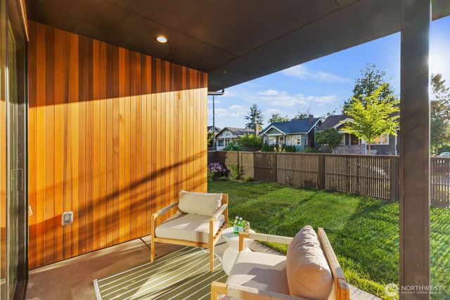 3305 S Hanford Street, Seattle, WA 98144