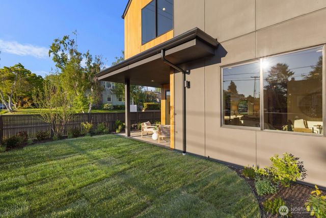3305 S Hanford Street, Seattle, WA 98144