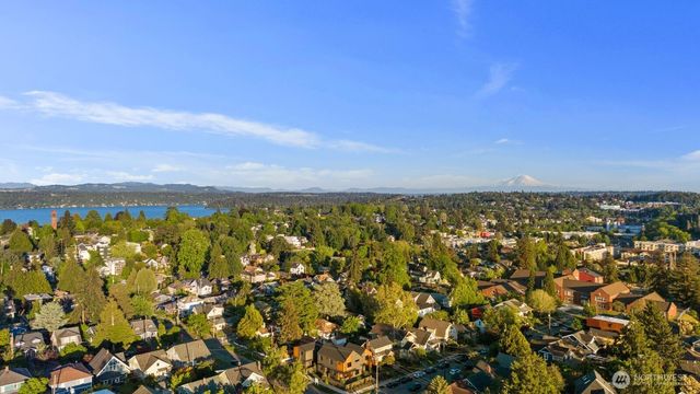 3305 S Hanford Street, Seattle, WA 98144