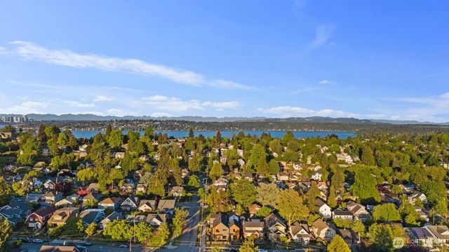 3305 S Hanford Street, Seattle, WA 98144