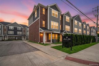 2925 Square Lake Court, Troy, MI 48085