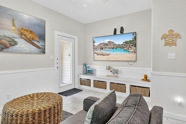 1813 S 11th St 102, Port Aransas, TX 78373