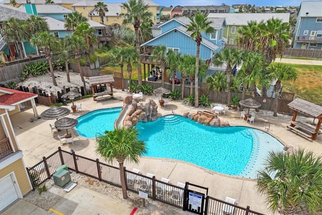 1813 S 11th St 102, Port Aransas, TX 78373