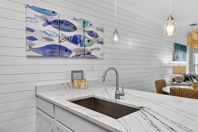 1813 S 11th St 102, Port Aransas, TX 78373