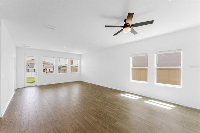 2862 ARMSTRONG AVENUE, Clermont, FL 34714