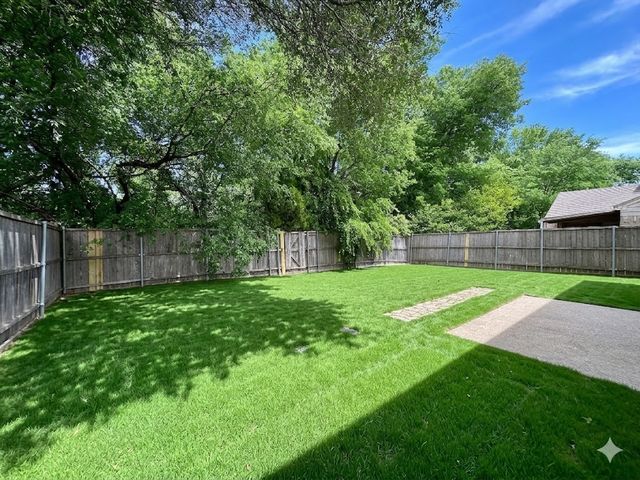 1929 Smokey Mountain Trail, Mesquite, TX 75149