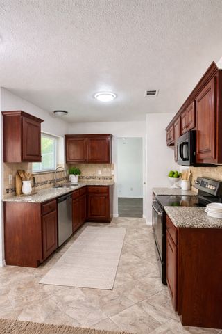 1929 Smokey Mountain Trail, Mesquite, TX 75149