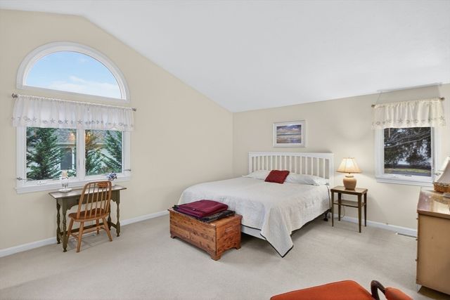 18 Windward St 18, Mashpee, MA 02649