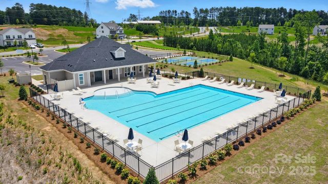 8644 Acadia Parkway 589, Sherrills Ford, NC 28673