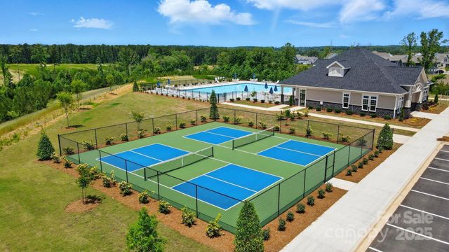 8644 Acadia Parkway 589, Sherrills Ford, NC 28673