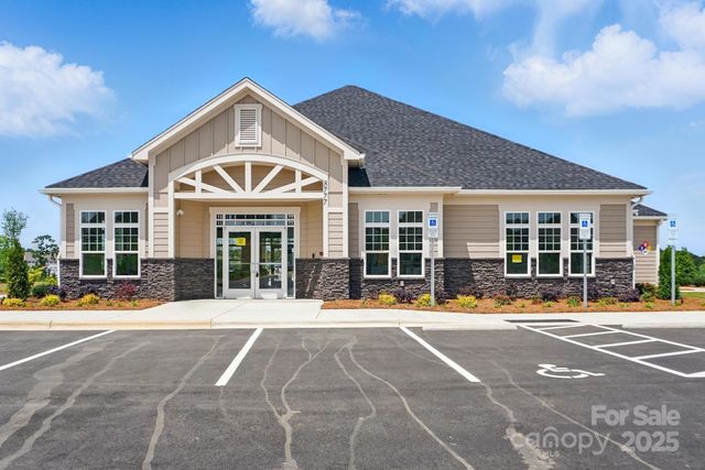 8644 Acadia Parkway 589, Sherrills Ford, NC 28673