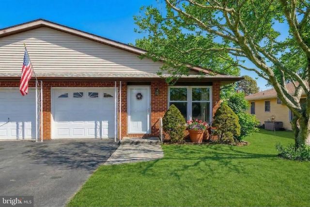 27 MAGNOLIA RD., Stafford Twp, NJ 08050