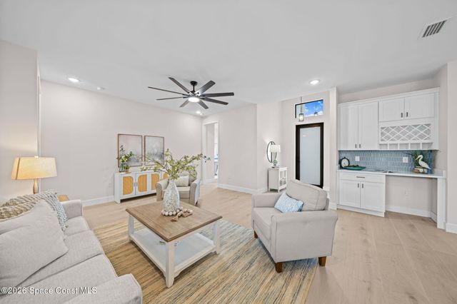 1356 Walthan Street SE, Palm Bay, FL 32909