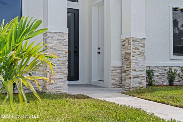 1356 Walthan Street SE, Palm Bay, FL 32909