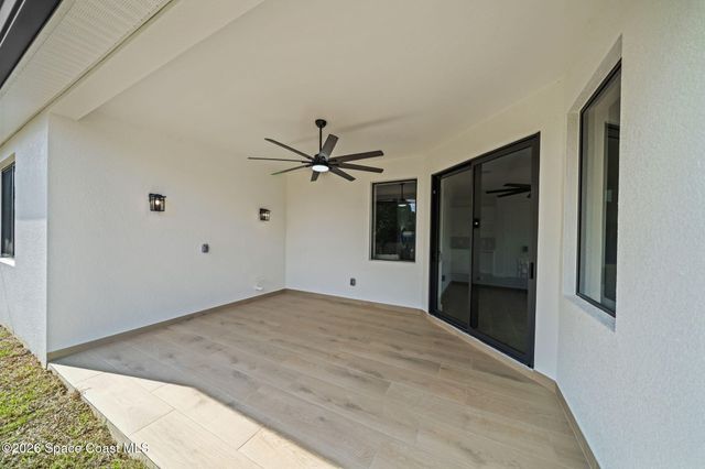 1356 Walthan Street SE, Palm Bay, FL 32909