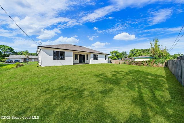 1356 Walthan Street SE, Palm Bay, FL 32909