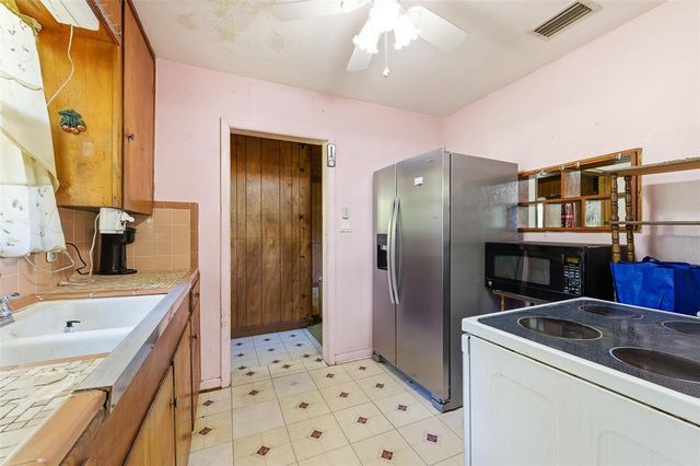 202 SE 49TH DRIVE, Gainesville, FL 32641