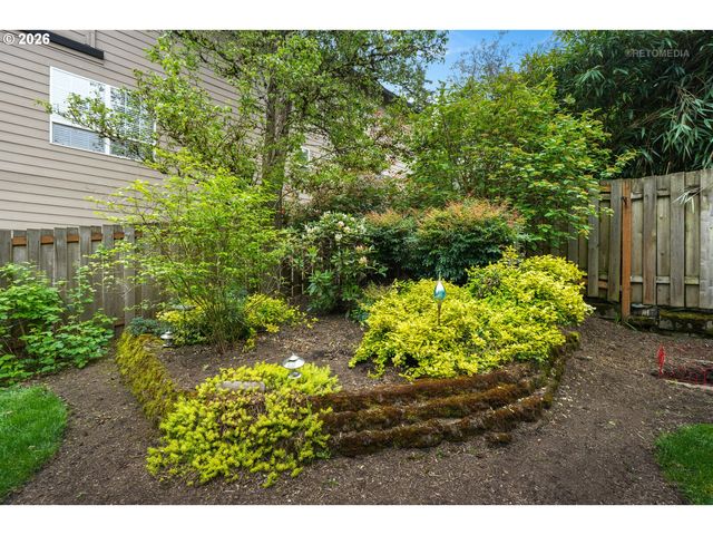 9606 Sw 54TH Ave, Portland, OR 97219