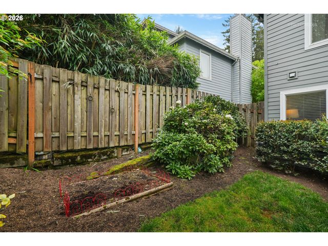 9606 Sw 54TH Ave, Portland, OR 97219