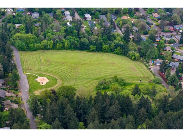 9606 Sw 54TH Ave, Portland, OR 97219