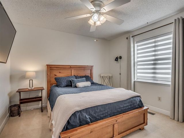 833 SE 9th Street, Moore, OK 73160