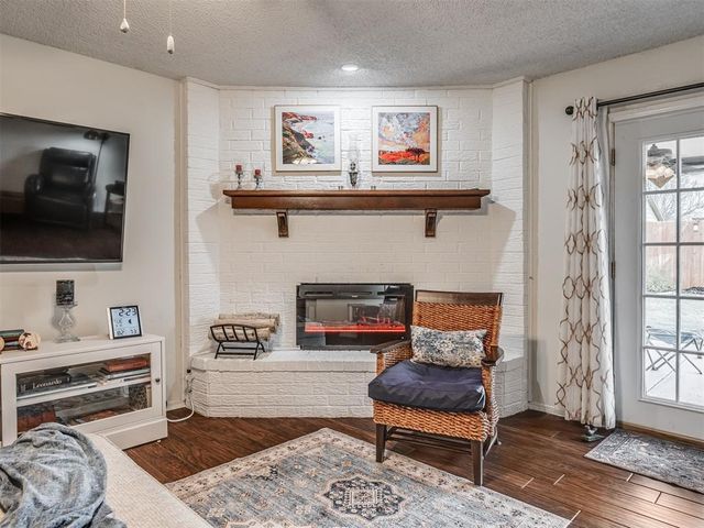 833 SE 9th Street, Moore, OK 73160