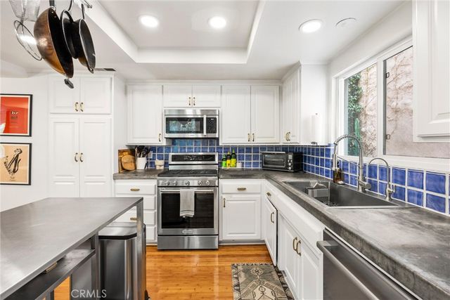 1768 Glendon Ave 4, Los Angeles, CA 90024