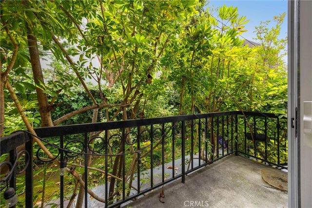 1768 Glendon Ave 4, Los Angeles, CA 90024